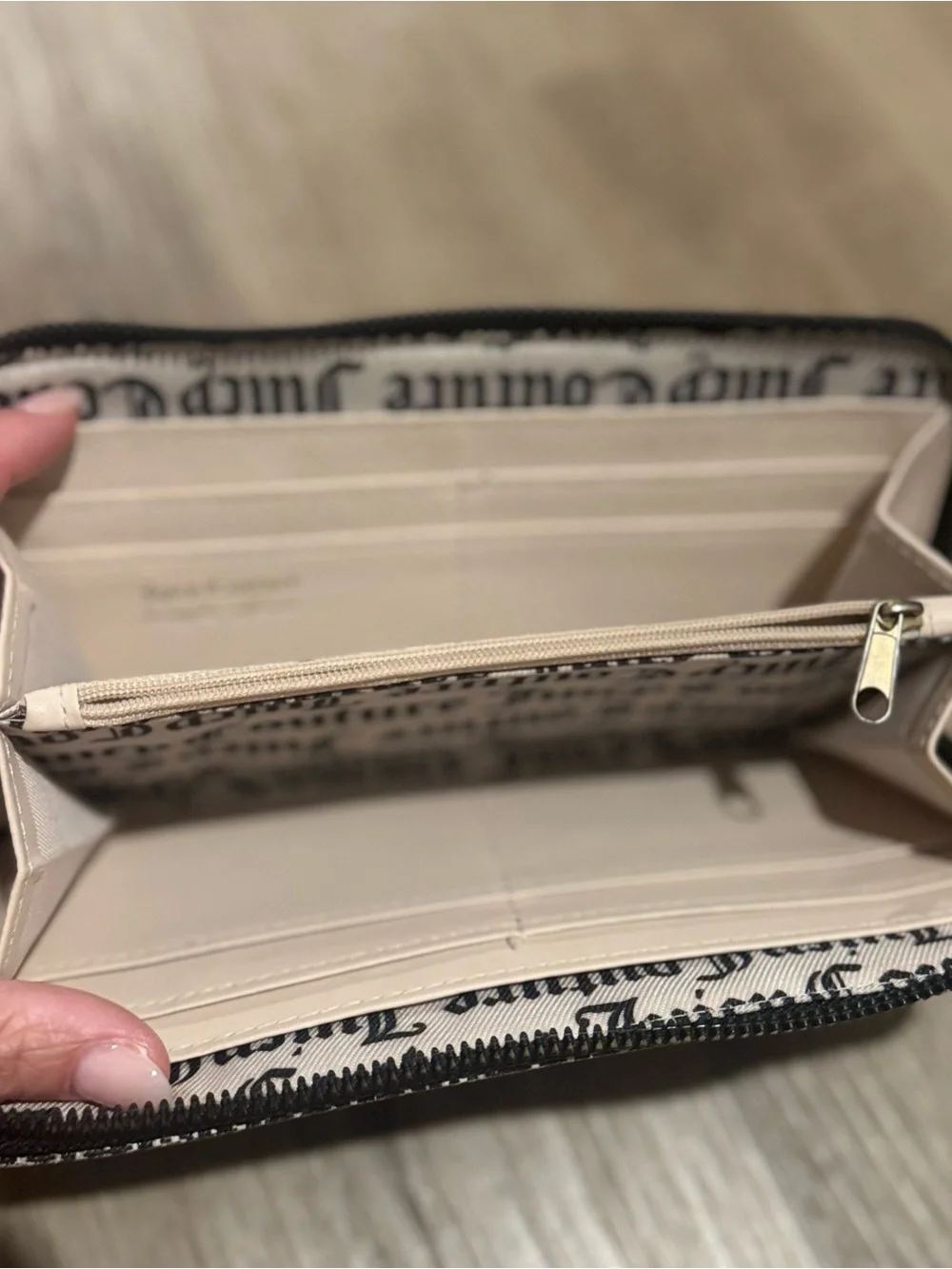 Juicy Couture stylish juicy